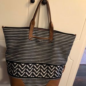 Stella and Dot Getaway Bag